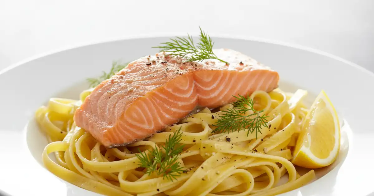 Laks med pesto og pasta